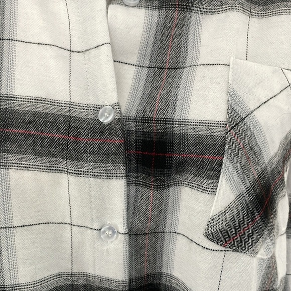 Dazy Black Red White Flannel Shirt Soft Long Size Medium oversized - Picture 2 of 6